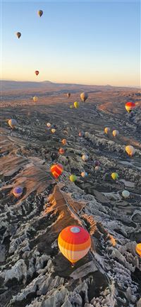 Hot air ballooning taken on S10 Cappadocia Turkey ... iPhone 11 wallpaper