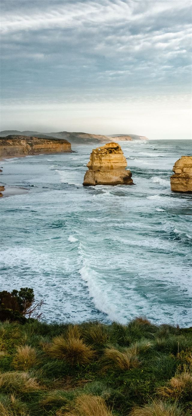 1125x2436 the twelve apostles coast victoria - australia iPhone 11 Wallpaper