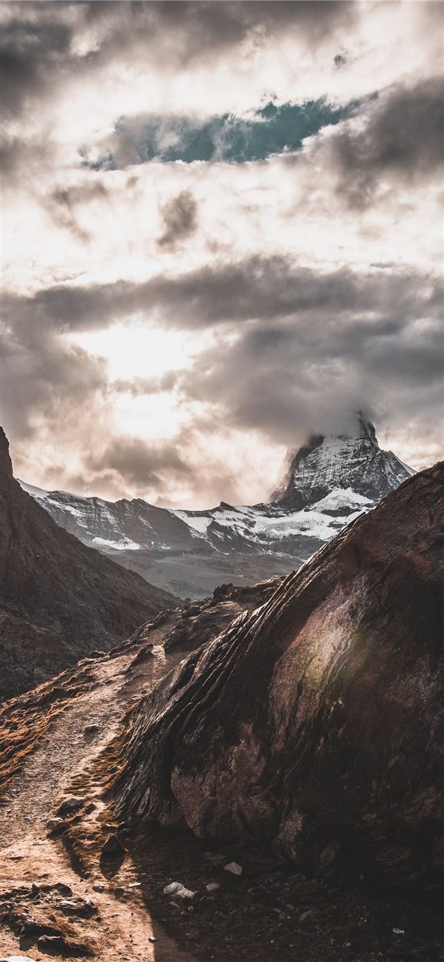 1125x2436 Trolltunga - trolltunga iPhone 11 Wallpaper