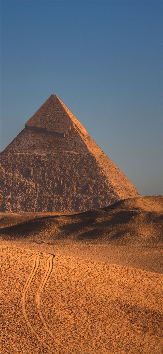 1125x2436 Great Pyramid of Giza - 100 most beautiful places to visit iPhone 11 Wallpaper