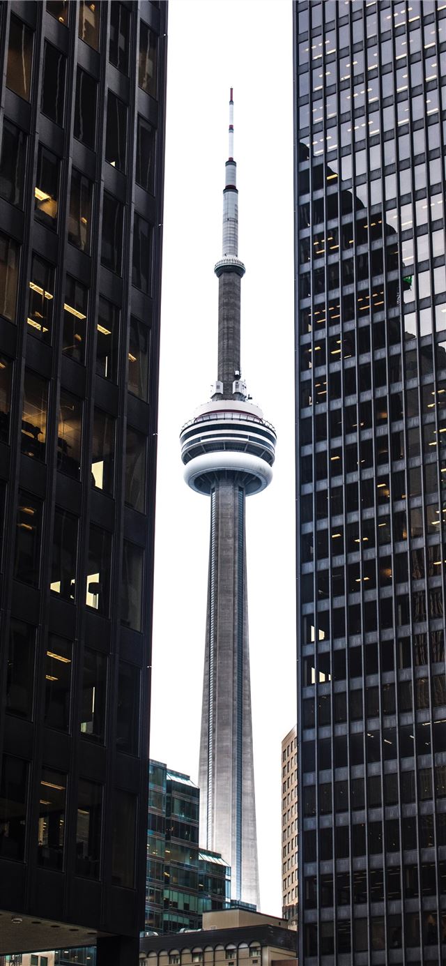 1125x2436 CN Tower - city iPhone 11 Wallpaper