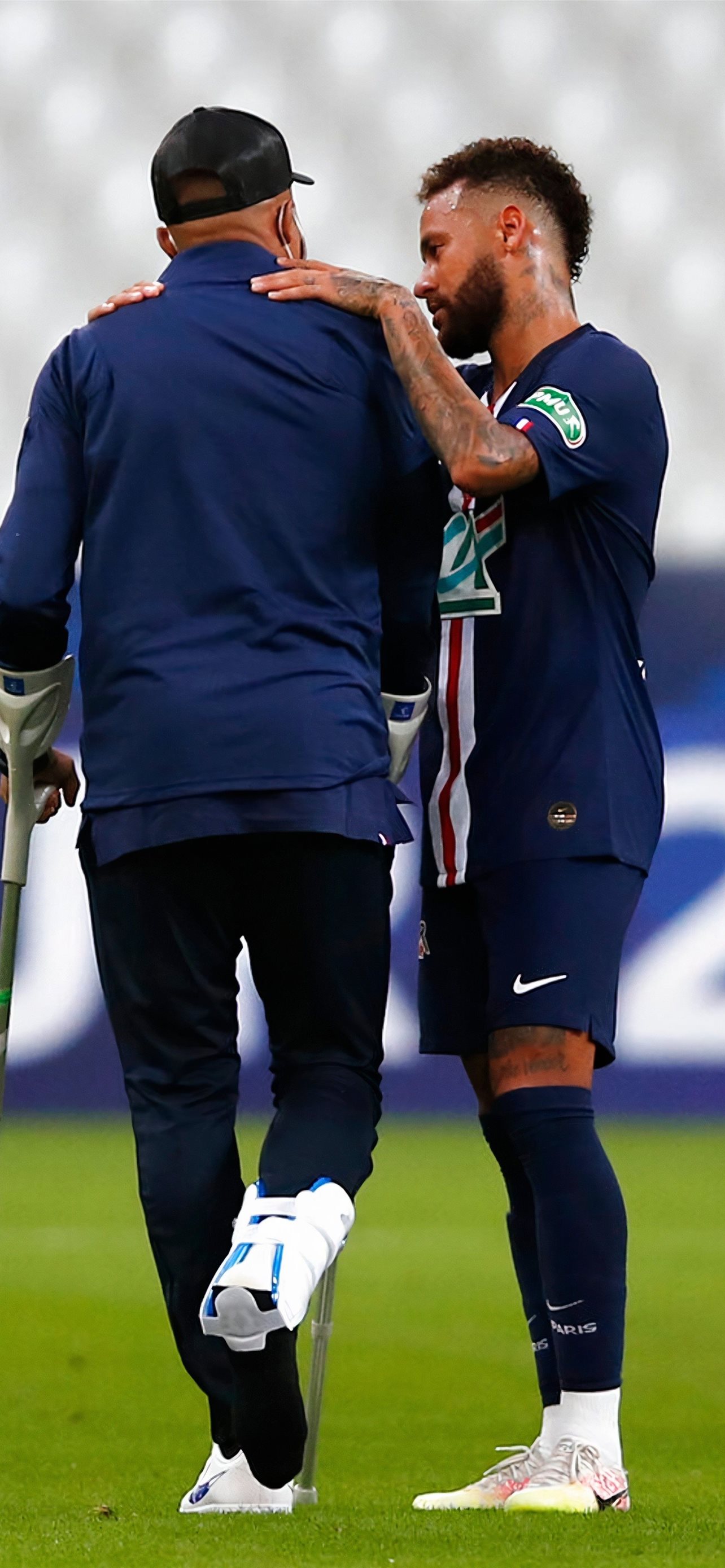 Neymar Worries About Injured Mbappe Friends Iphone Wallpapers Free Download