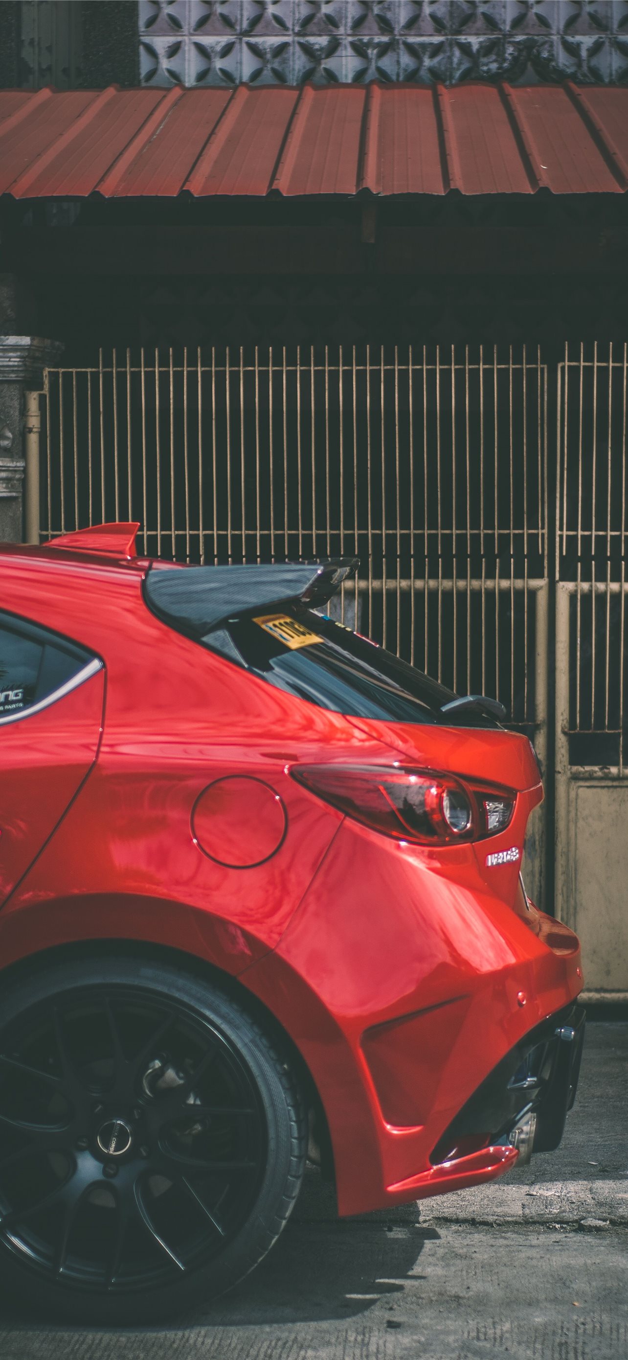 Mazda 3 mang đến một trải nghiệm lái xe tuyệt vời với thiết kế độc đáo và hiệu suất đáng kinh ngạc. Với hình ảnh sống động, hãy cùng khám phá những tính năng và công nghệ đột phá của chiếc xe này. 