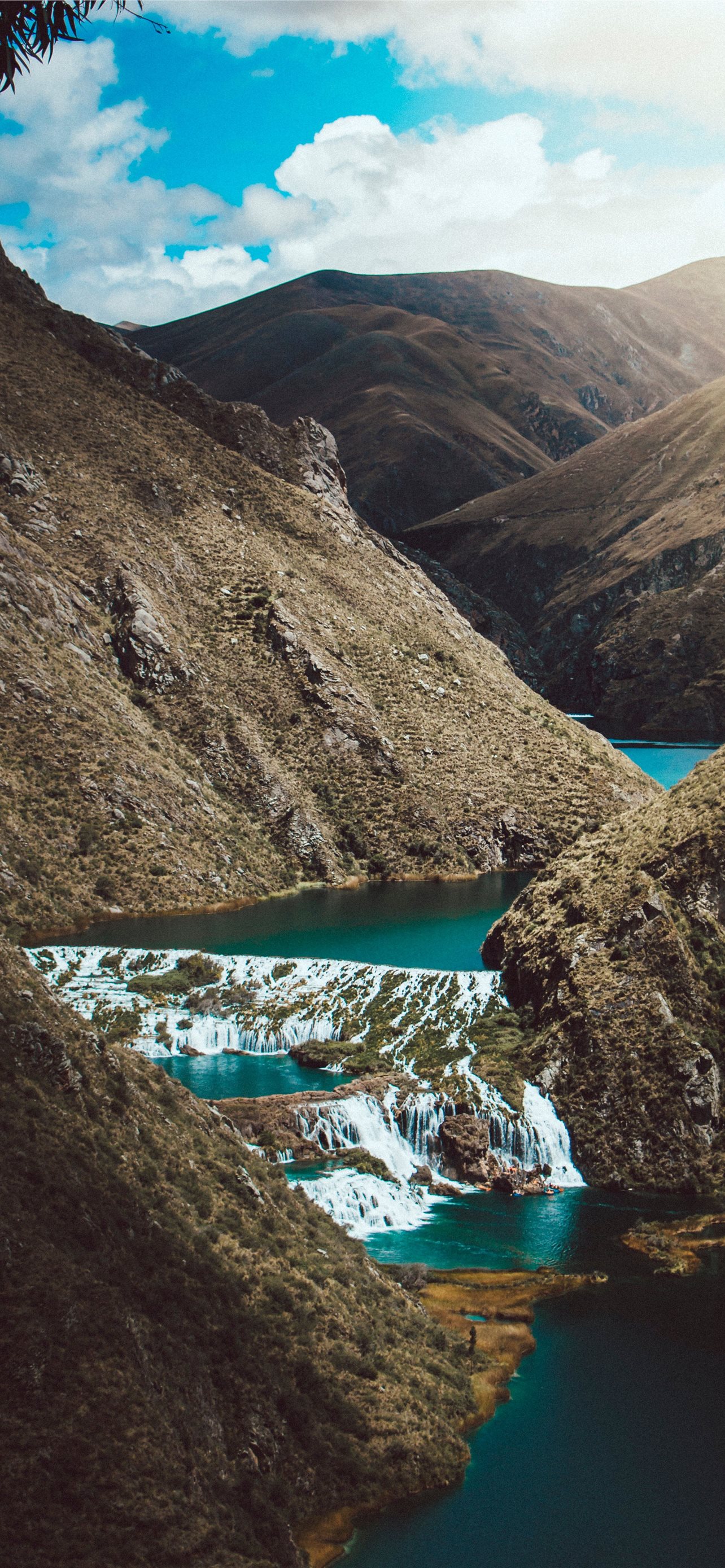 Willkanuta Mountain Range Peru HD wallpaper