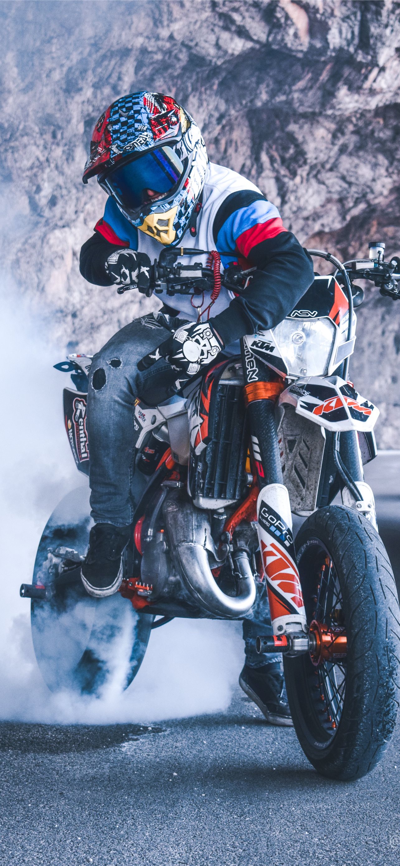 motor bike staunt iPhone wallpaper 