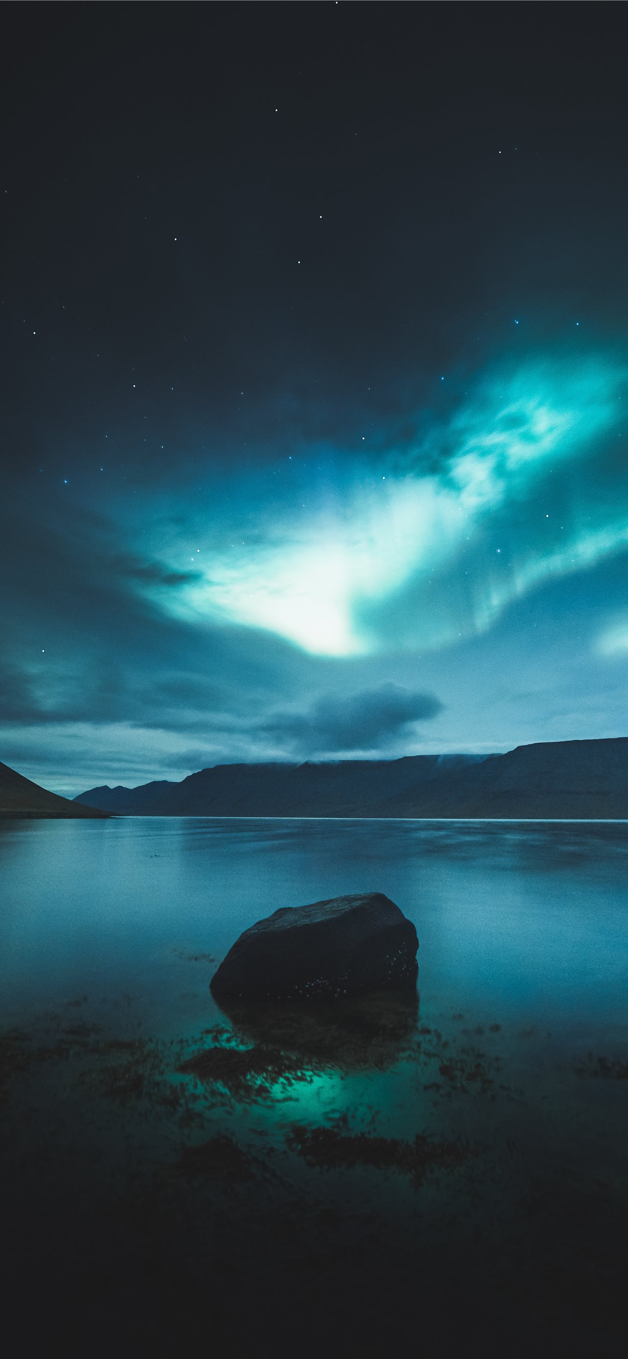 landscape photography of aurora borealis during ni... iPhone wallpaper 