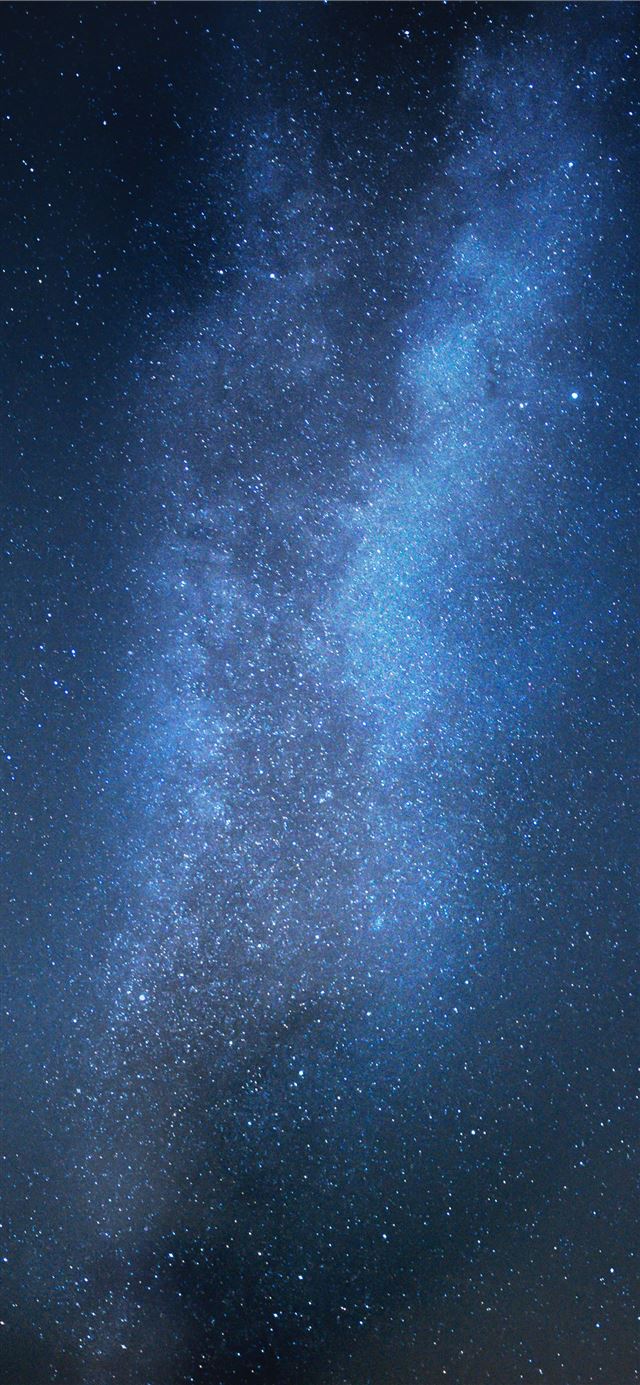 blue and black milkyway iPhone 12 wallpaper 