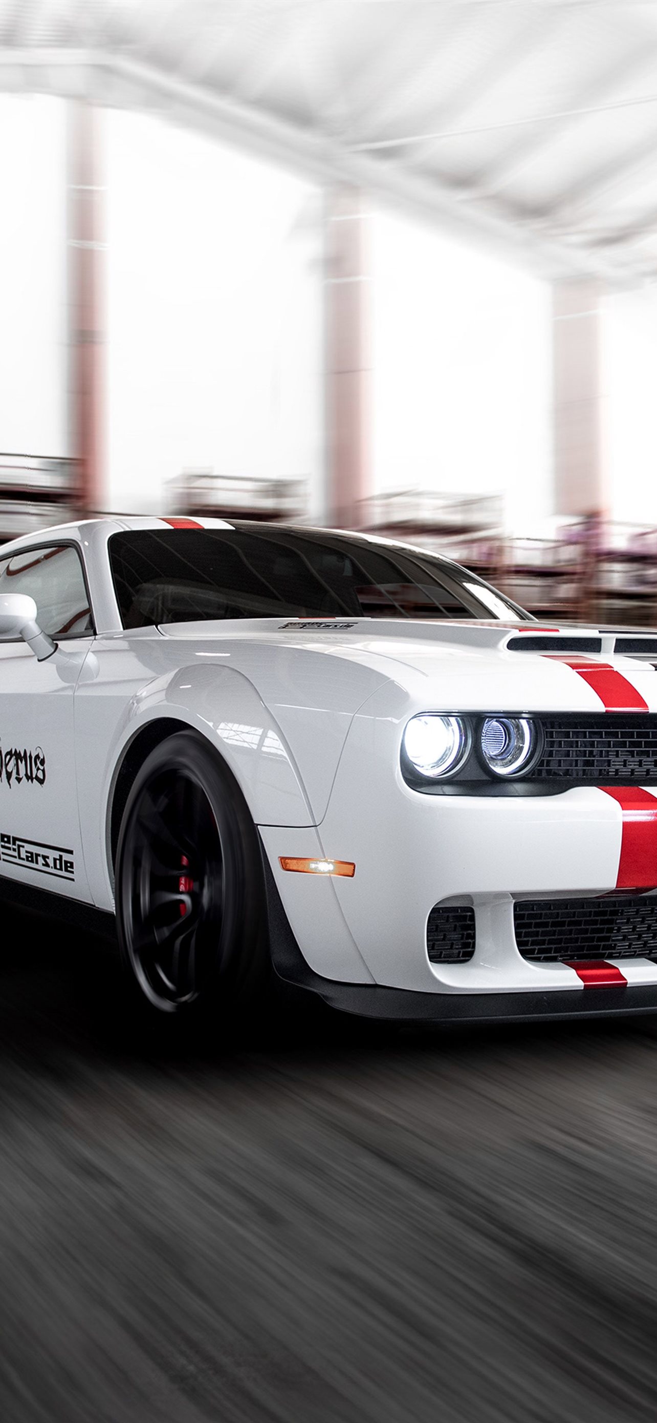 80 Dodge Challenger SRT HD Wallpapers and Backgrounds