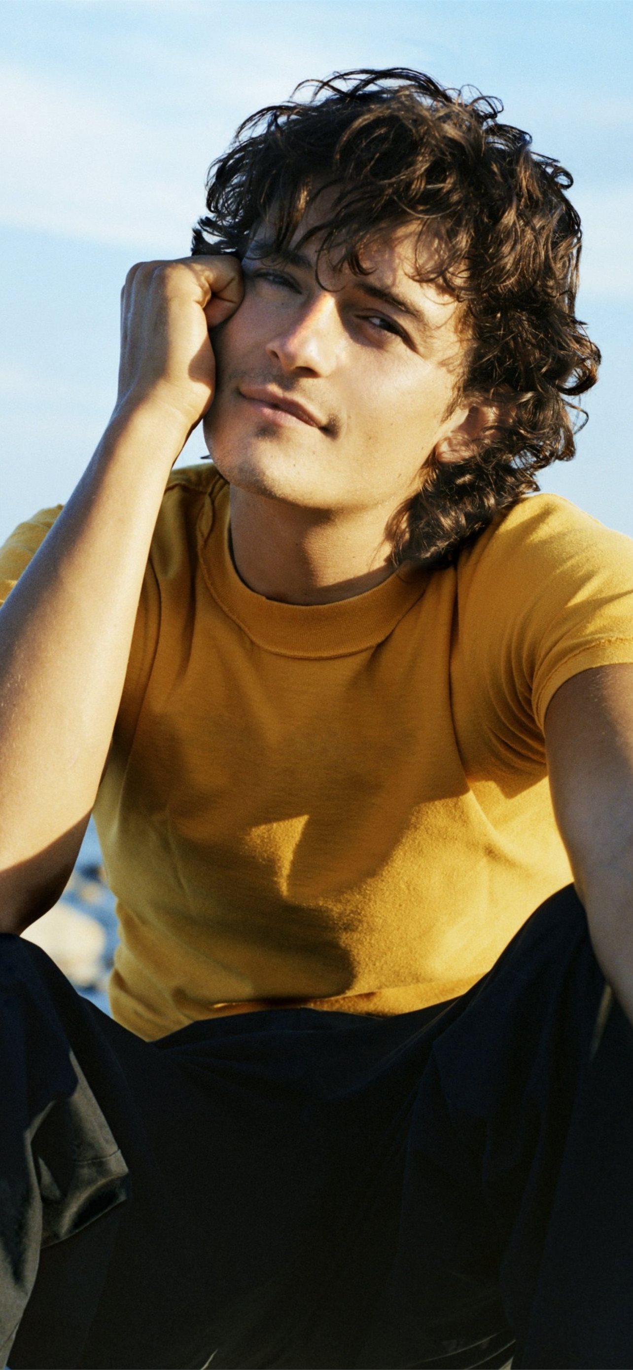 orlando bloom iPhone Wallpapers Free Download