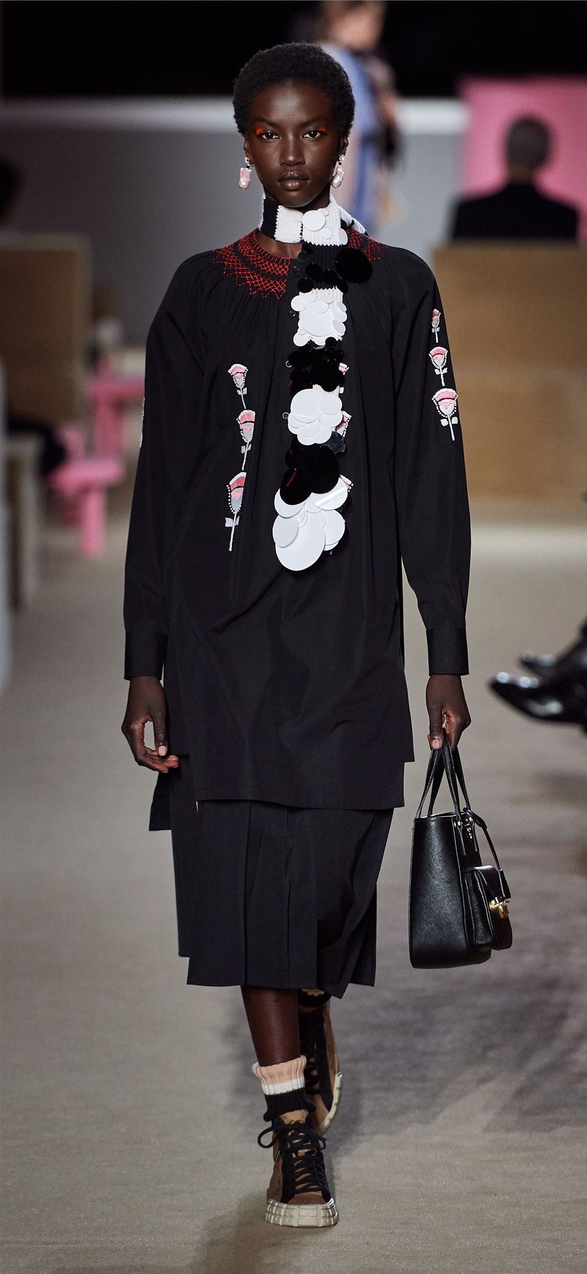 anok yai iPhone Wallpapers Free Download