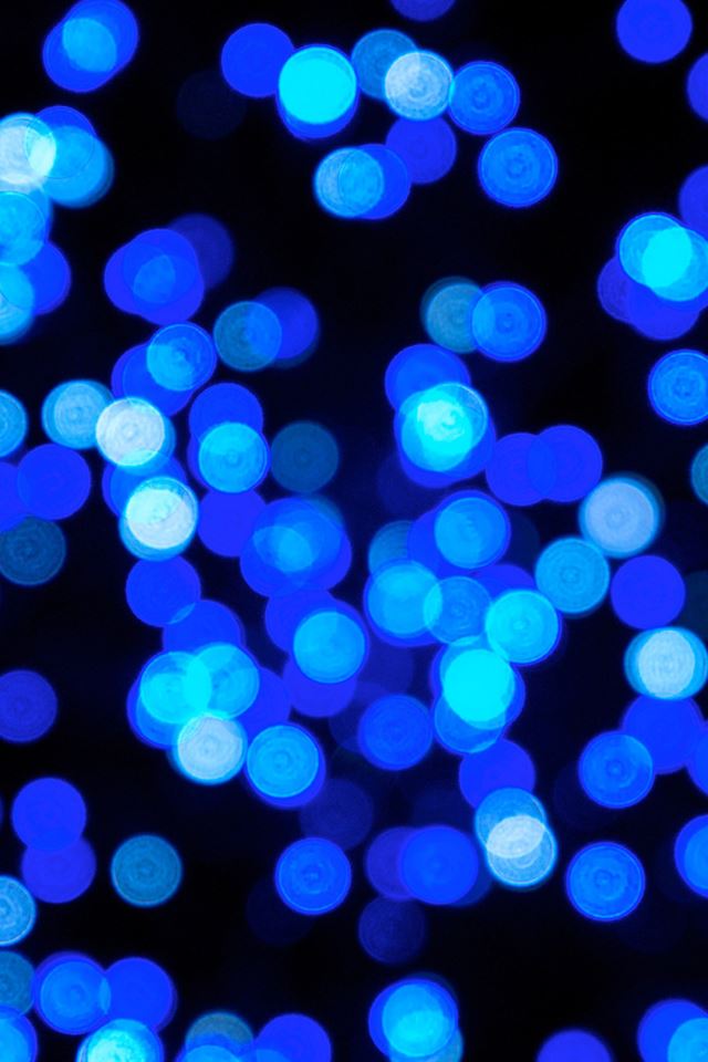 640x960 Glowing blue bubbles - bokeh iPhone 4s Wallpaper