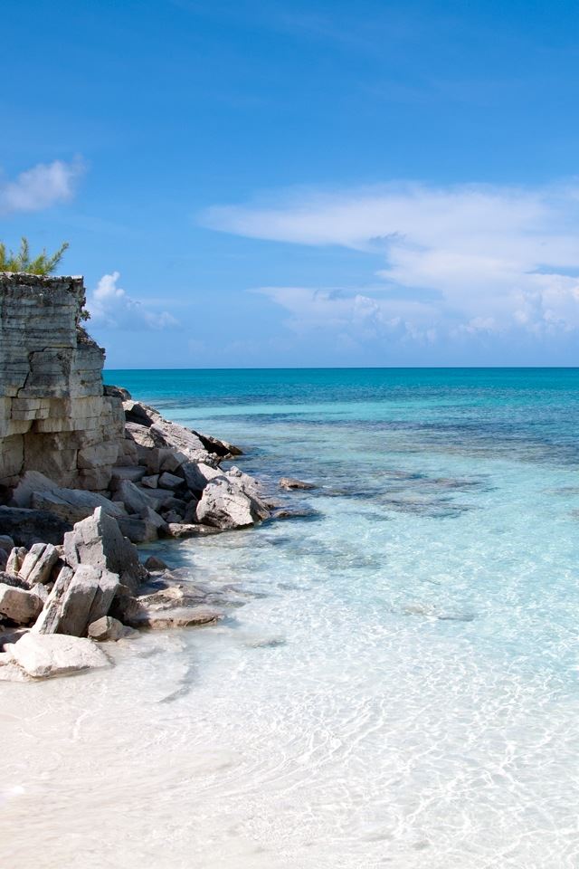 640x960 Abandoned pier - cyan iPhone 4s Wallpaper