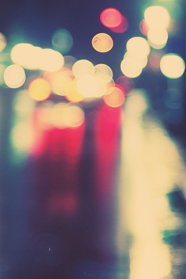 Street Night Light iPhone 4s wallpaper 