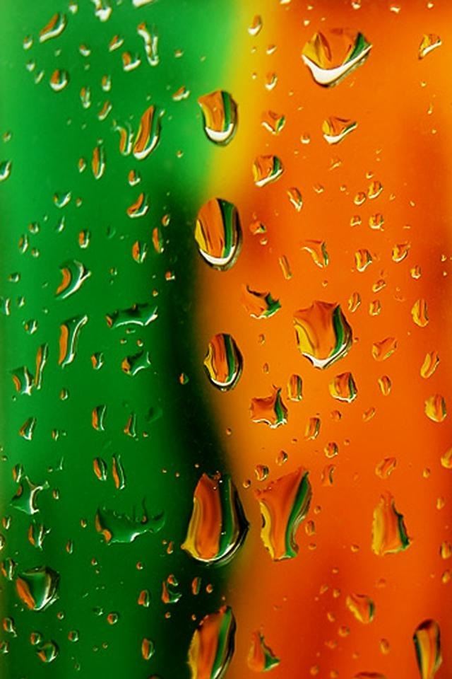 640x960 Water droplets - droplets iPhone 4s Wallpaper