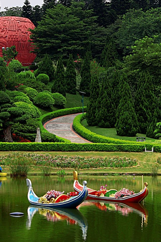 640x960 Yuntai Garden - tree iPhone 4s Wallpaper
