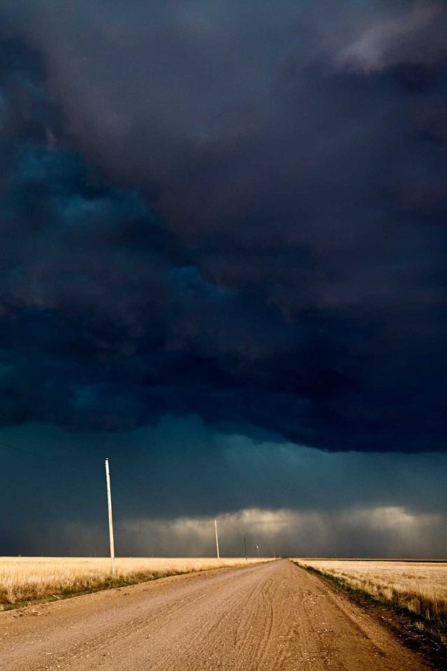 640x960 Clouded road - cyan iPhone 4s Wallpaper