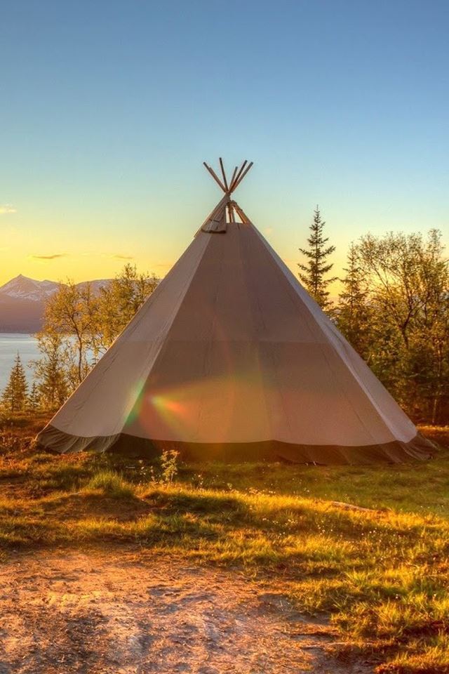 640x960 Camping Tents - camping iPhone 4s Wallpaper