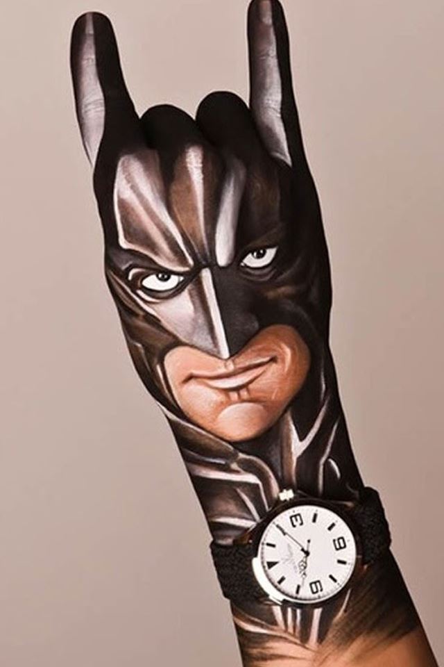 640x960 Batman painted - hand iPhone 4s Wallpaper