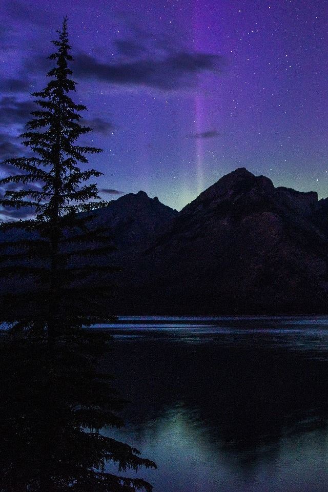 640x960 Evening lake - cyan iPhone 4s Wallpaper