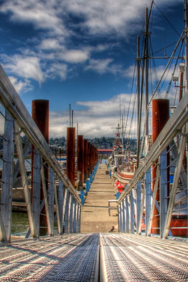 640x960 Ship Harbor - ship iPhone 4s Wallpaper