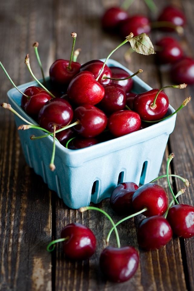640x960 Cherry - cherry iPhone 4s Wallpaper