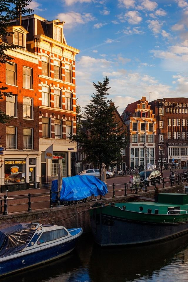 640x960 Morning In Amsterdam - house iPhone 4s Wallpaper