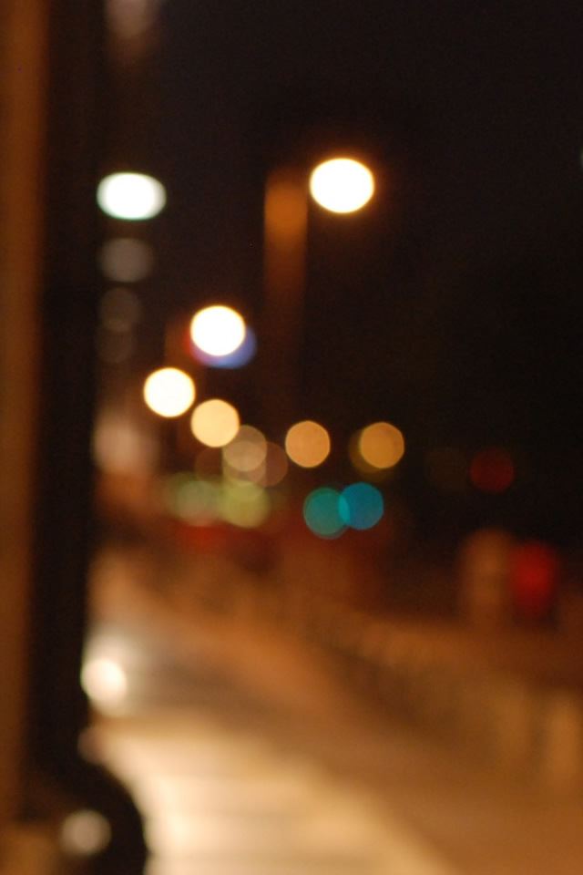 640x960 Night Street - circle iPhone 4s Wallpaper