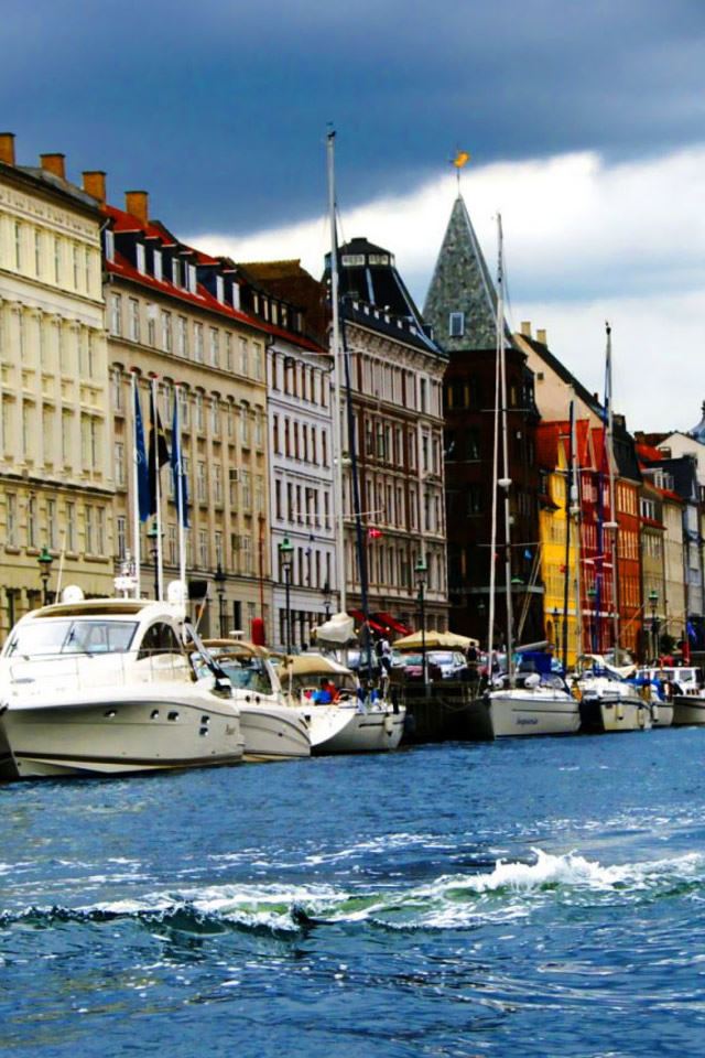 640x960 Copenhagen - city iPhone 4s Wallpaper