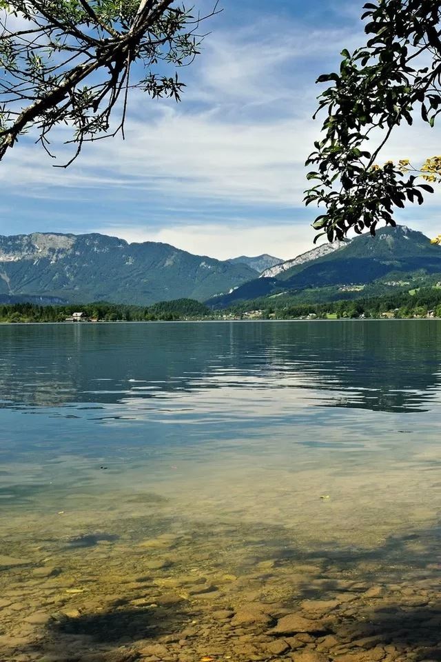 640x960 Lake - cyan iPhone 4s Wallpaper