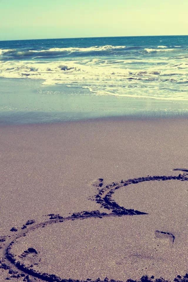 Beach love iPhone 4s wallpaper 