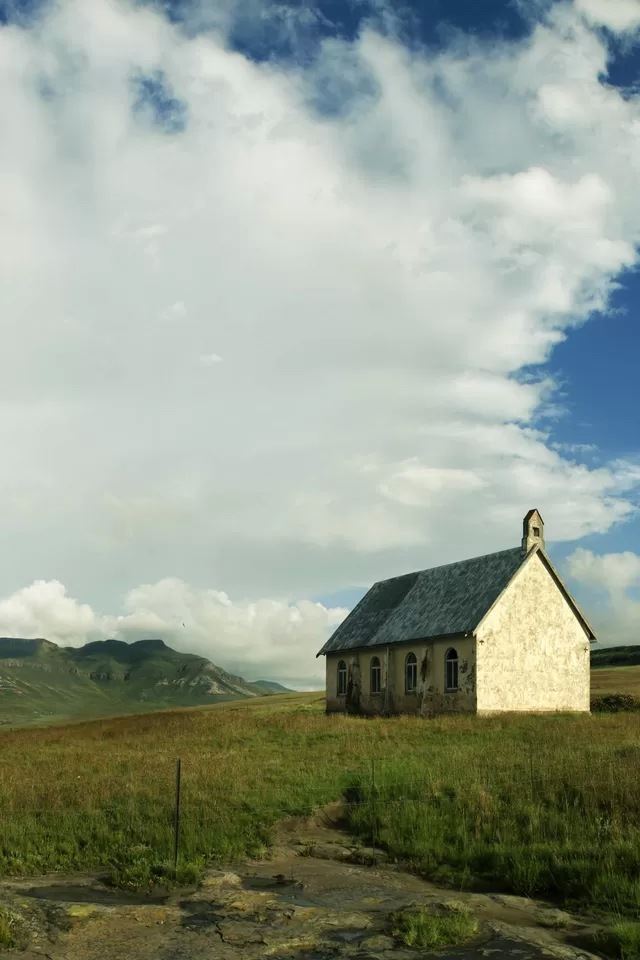 640x960 Cottage - house iPhone 4s Wallpaper