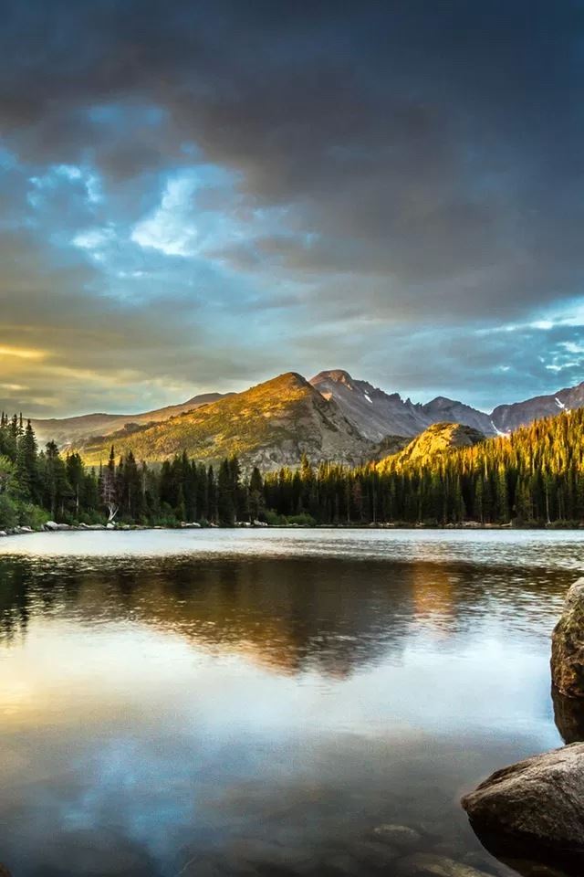 640x960 Mountain and Lake - lake iPhone 4s Wallpaper