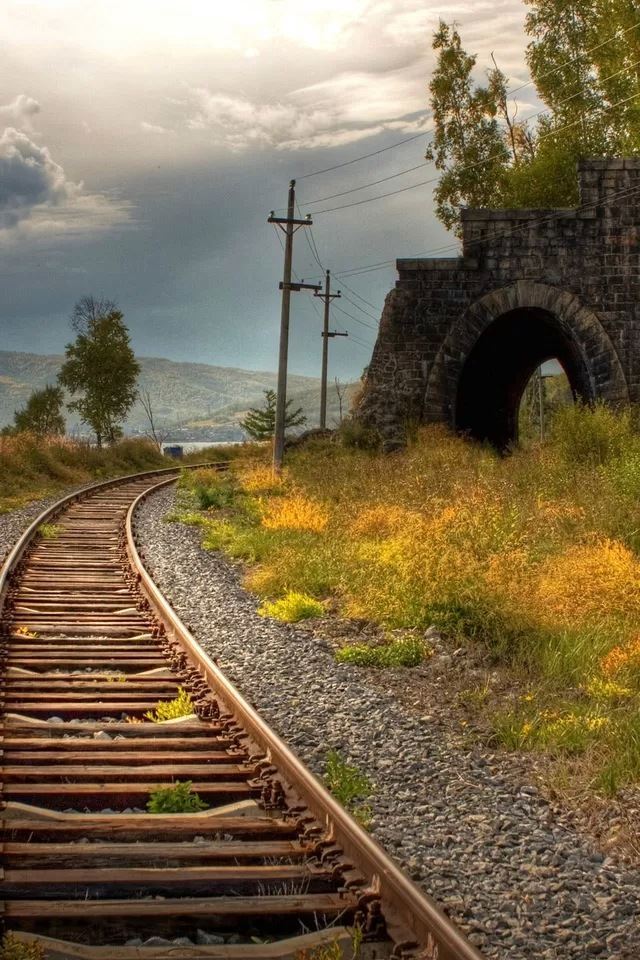Railway track iPhone 4s Wallpapers Free Download