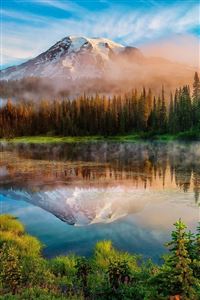 Mountain and lake landscape wallpaper