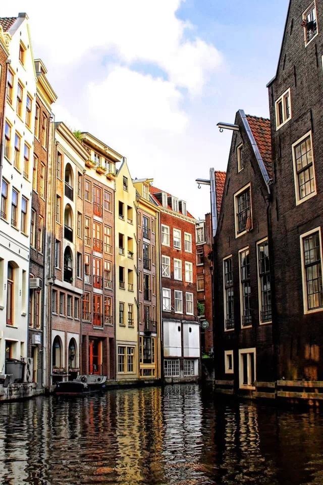 640x960 Water Towns - building iPhone 4s Wallpaper