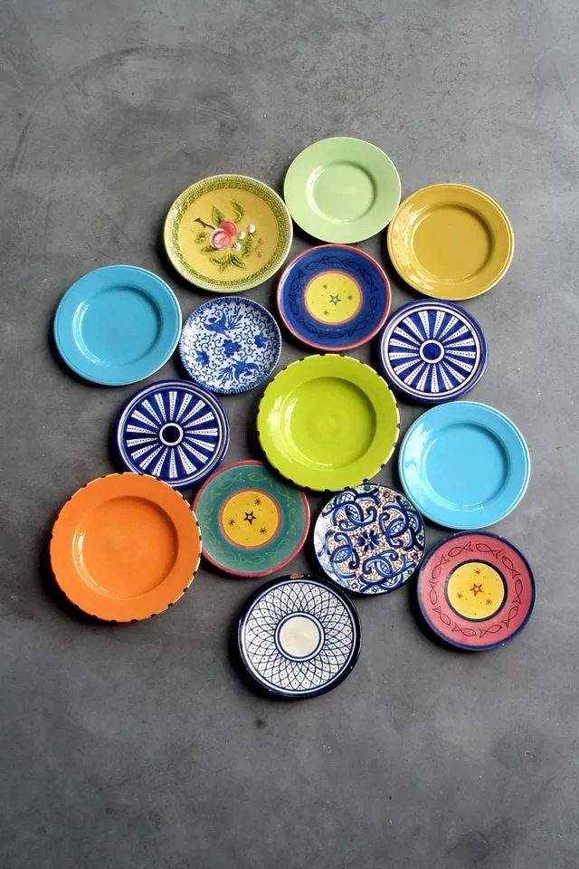 640x960 Color plates - saucer iPhone 4s Wallpaper