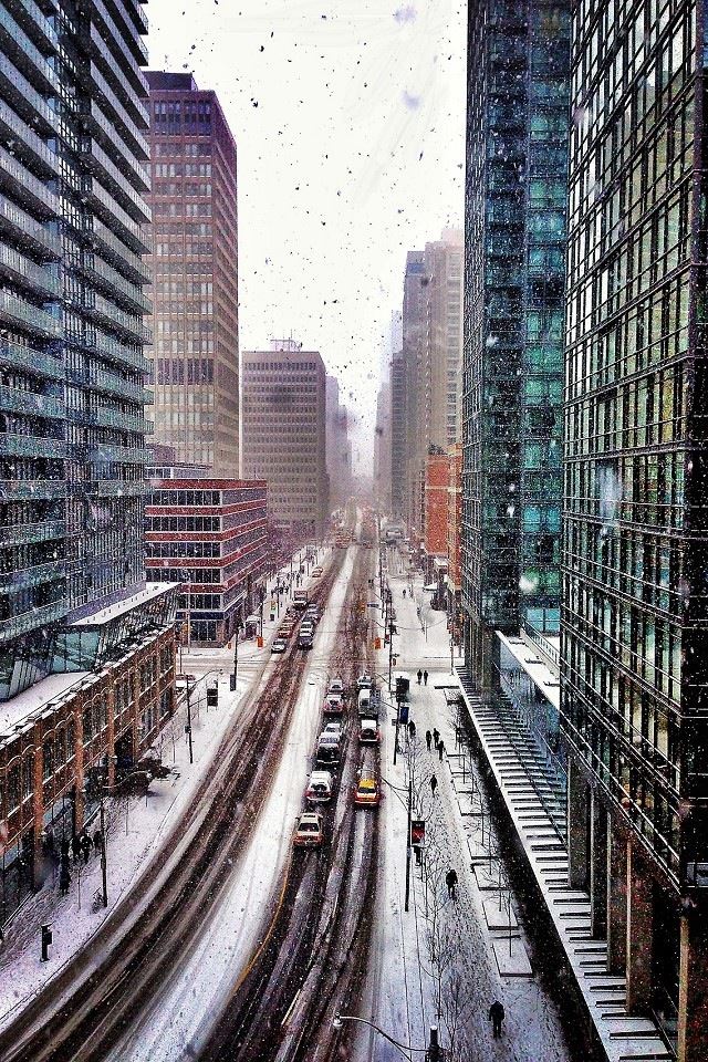640x960 Snowy city roads - city iPhone 4s Wallpaper