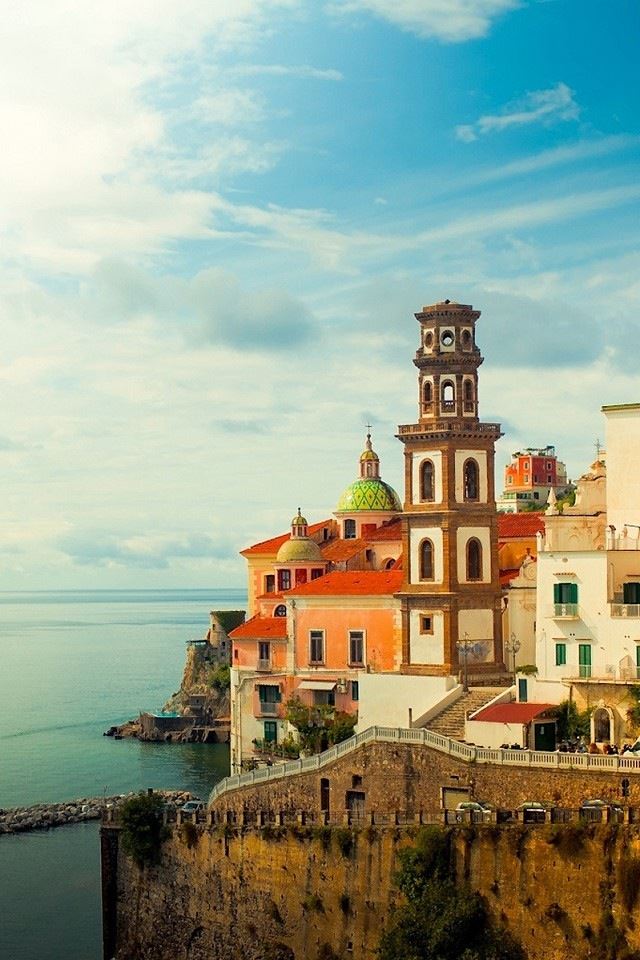 640x960 Seaside town - town iPhone 4s Wallpaper