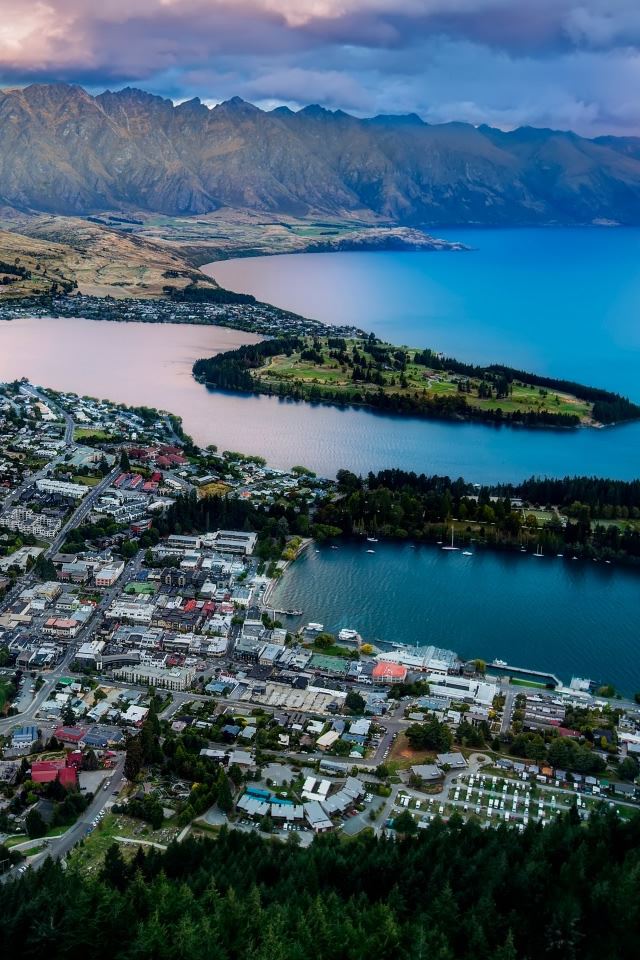 640x960 Queenstown From The Air - town iPhone 4s Wallpaper