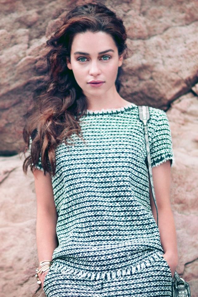 640x960 Emilia Clarke - beauty iPhone 4s Wallpaper