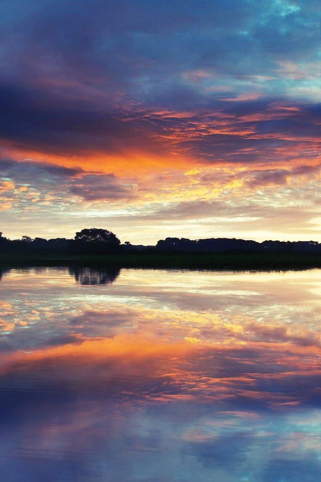 640x960 Reflections - orange iPhone 4s Wallpaper