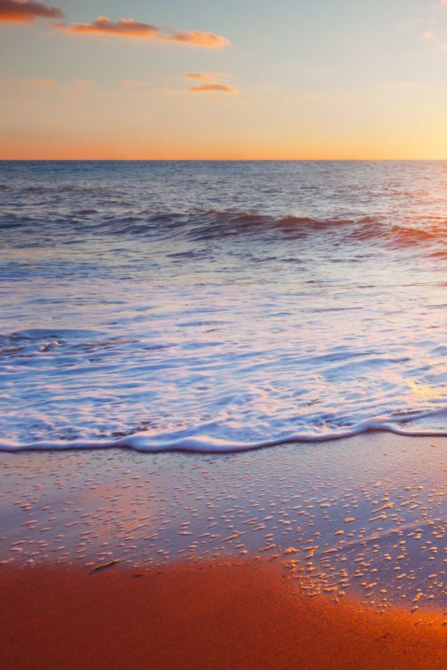 640x960 Golden Beach - sunshine iPhone 4s Wallpaper
