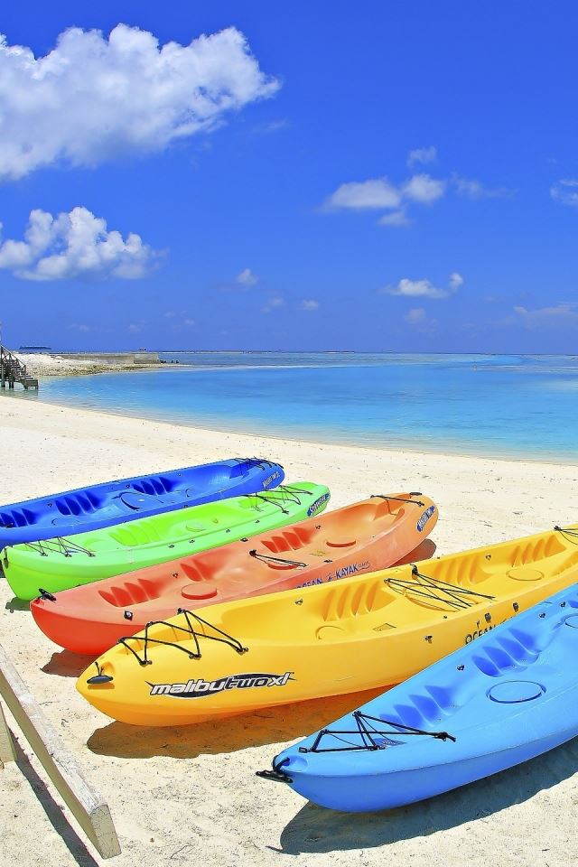 640x960 Maldives Beach Corner - beach iPhone 4s Wallpaper