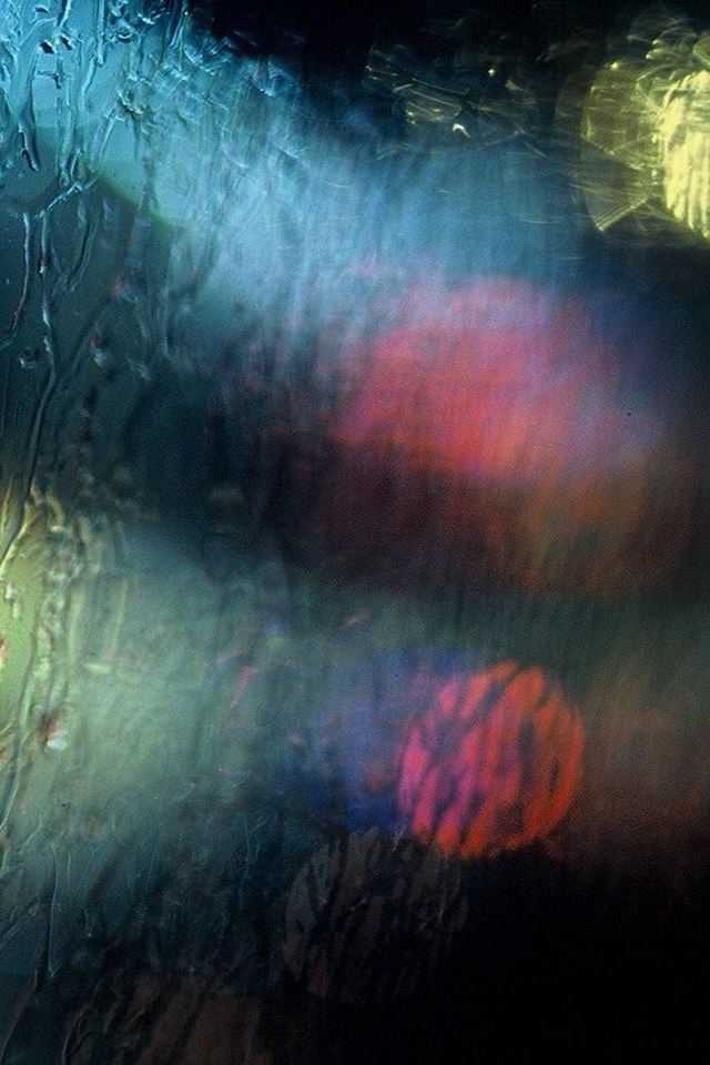 640x960 Wet Window Photography - droplet iPhone 4s Wallpaper