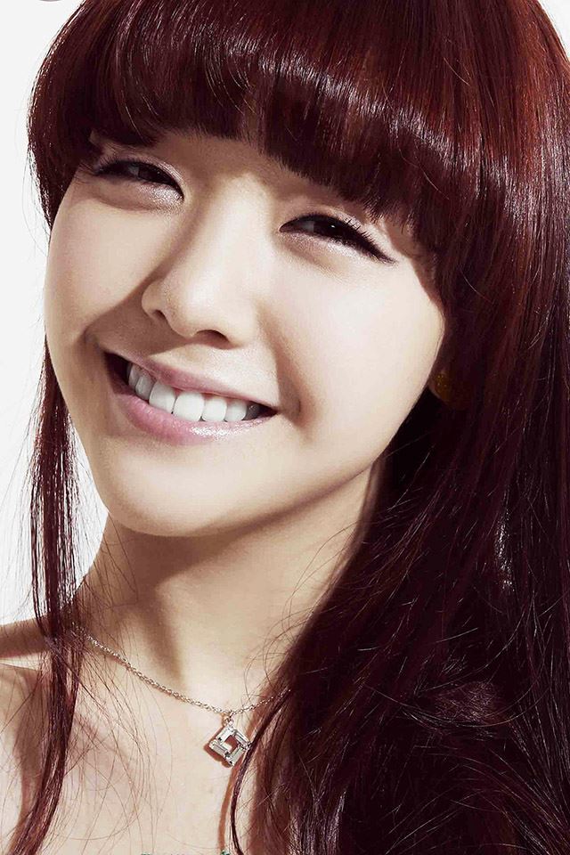 640x960 Mina Girl's Day Smile - beauty iPhone 4s Wallpaper