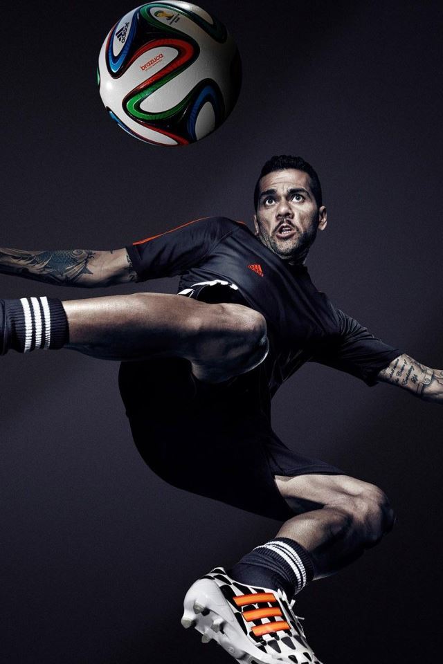 640x960 Dani Alves Brazil Adidas 2014 Fifa World Cup -  iPhone 4s Wallpaper