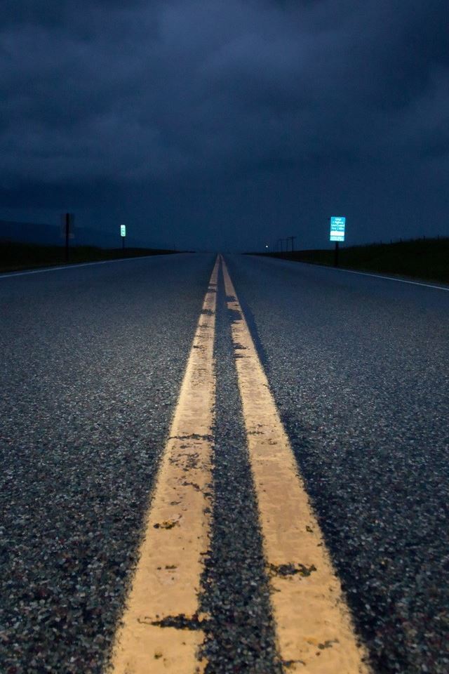 640x960 Empty Road At Night - night iPhone 4s Wallpaper