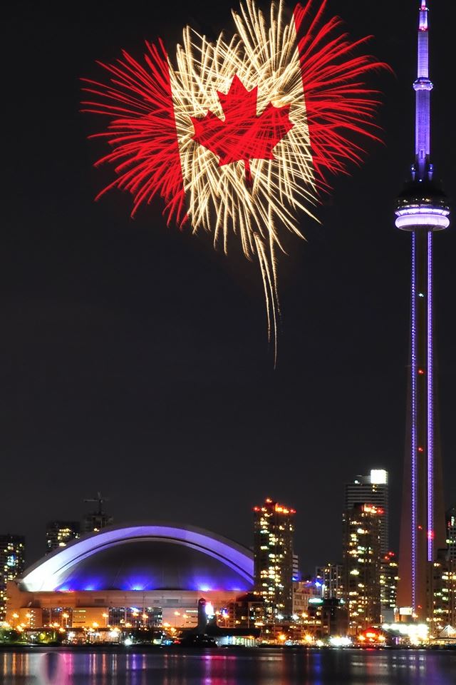 640x960 Night Cityscape Canada Maple Firework - firework iPhone 4s Wallpaper
