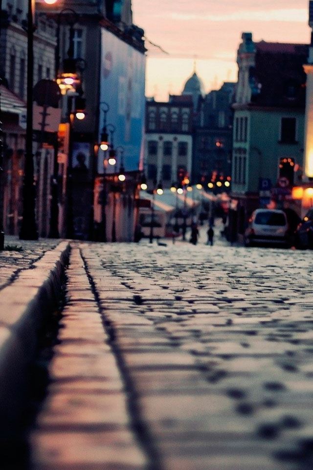 640x960 Evening city - city iPhone 4s Wallpaper