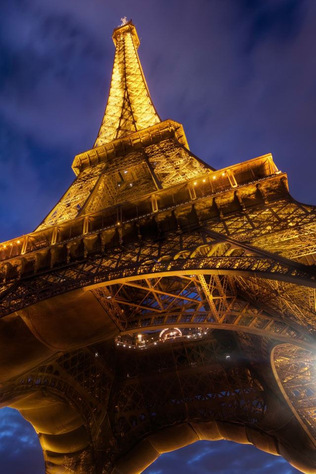 640x960 Eiffel Tower  - eiffel iPhone 4s Wallpaper
